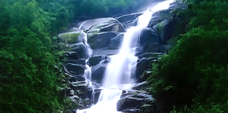長(zhǎng)坪瀑布