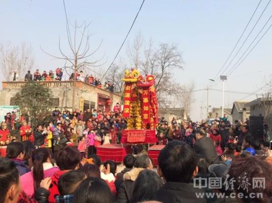 溫鐵軍：農(nóng)村旅游已過剩 鄉(xiāng)村振興要靠什么？